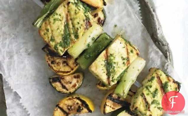 Kebabs De Tofu Com Molho De Coentro