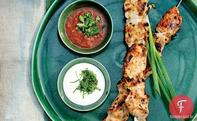 Tomate e coentro-Frango Marinado Shashlik