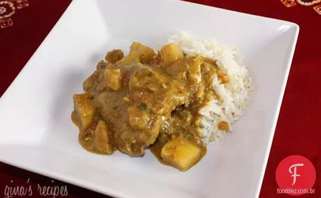 Caril De Frango Com Leite De Coco