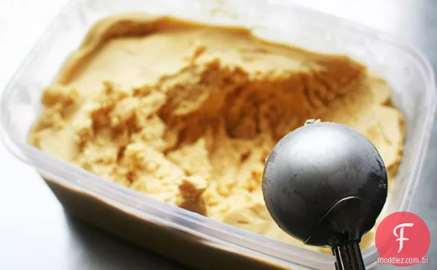Sorvete de laranja queimado (adaptado do Livro de Receitas Gourmet)