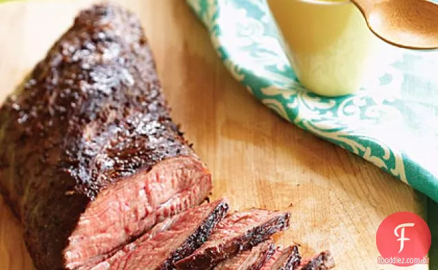 Tri-tip grelhado com molho Mojo cubano