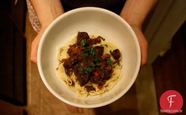 Ensopado De Carne Fogão Lento Com Vinho Tinto