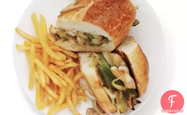 Frango Philly Cheesesteaks Com Batatas Fritas