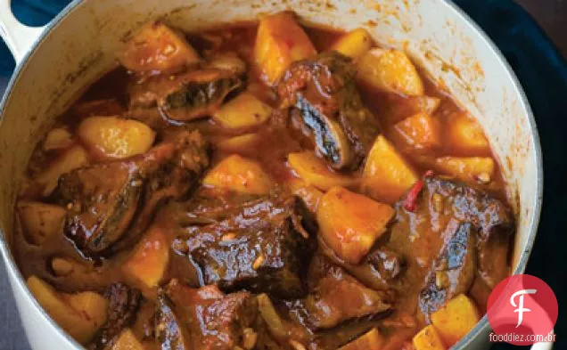 Paprika ensopado de carne de costela curta