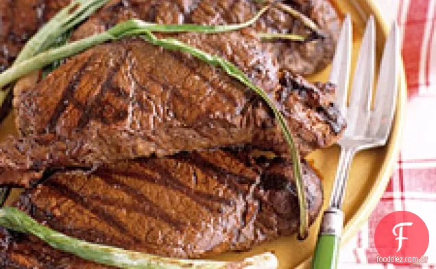 Bife De Tira Marinado Grelhado Com Cebolinha