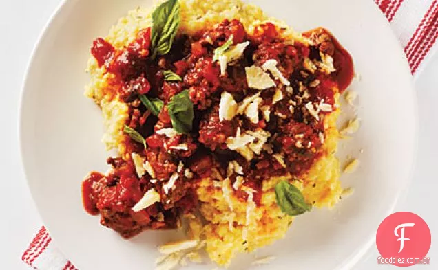 Carne de estilo italiano com Polenta