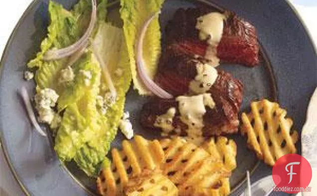 Bife Com Molho De Conhaque E Salada