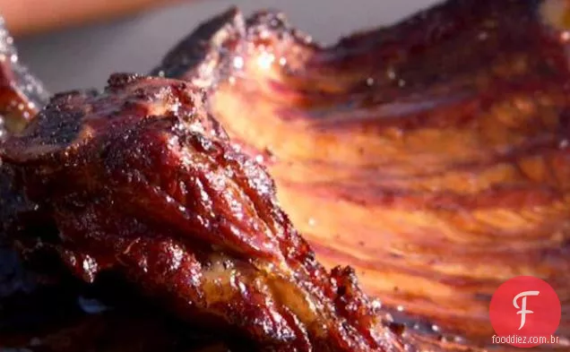 Costelas de carne para churrasco