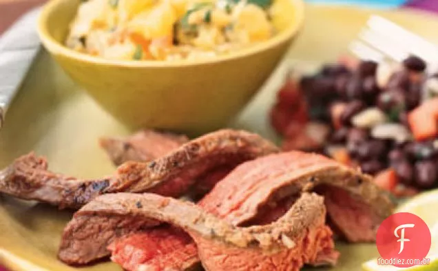 Bife de flanco com sabor Mojo robusto