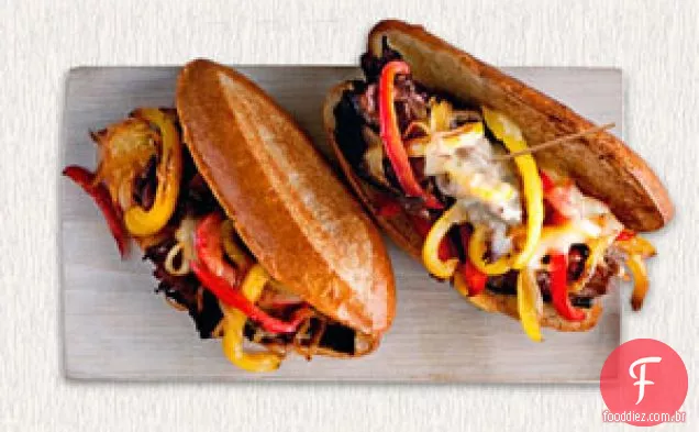 Cheesesteaks Com Pimentão E Cebola