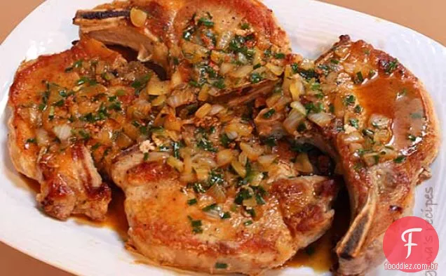 Costeletas De Porco Com Molho De Ervas Dijon