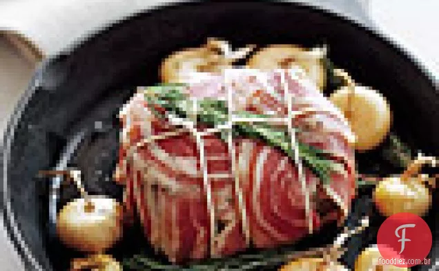 Assado de porco embrulhado em Pancetta