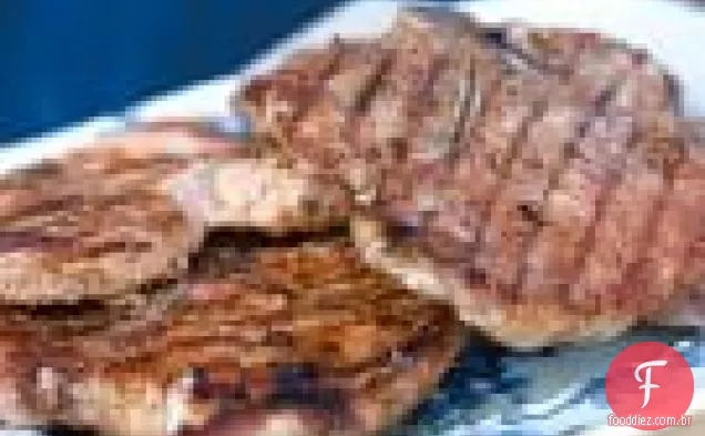 Costeletas de porco grelhadas com 5 especiarias