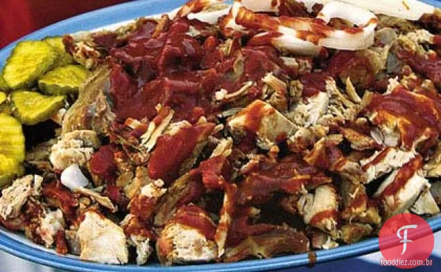 Carne De Porco Grelhada Lenta Com Molho De Churrasco No Rancho