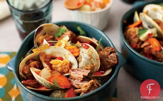Carne de porco assada com amêijoas