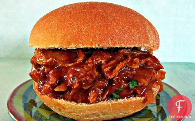 Fogão Lento Puxou Carne De Porco