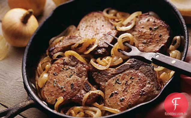 Costeletas De Porco Com Cebola Caramelizada