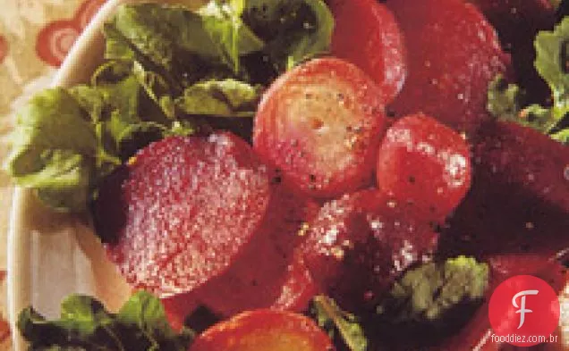 Quatro Salada De Beterraba Em Rúcula Com Vinagrete De Xerez