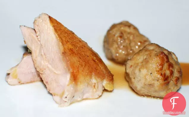 Peito De Perdiz E Bolinhos Em Molho Tokaji