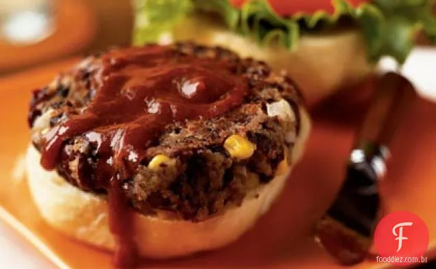 Hambúrgueres de milho e dois feijões com Ketchup Chipotle