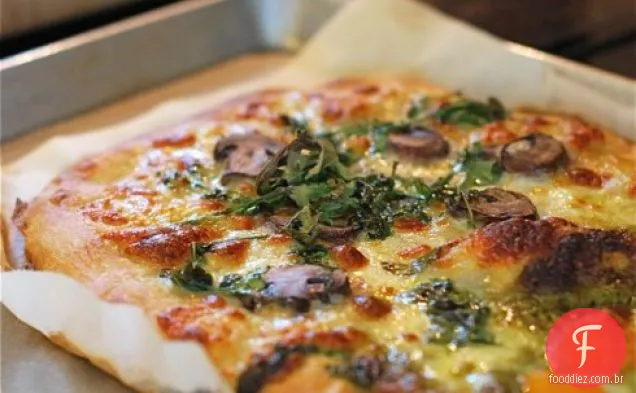 Mushroom Rúcula Pizza