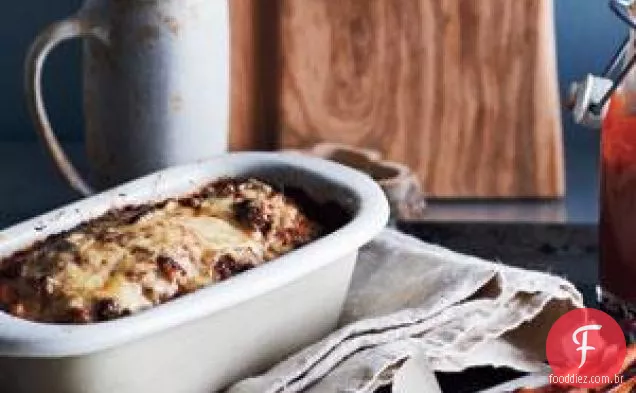 Bacon-pão de carne gruyère com cenoura assada e receita de cebola
