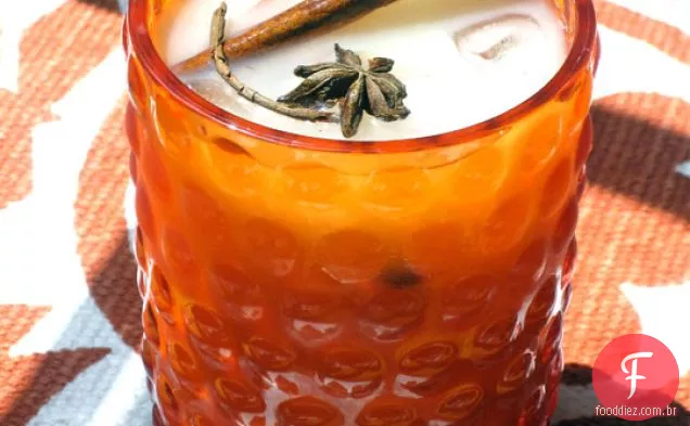 Chá Chai De Soja Gelada Com Cravos