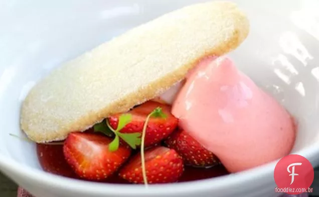 Geléia De Morango, Sorvete E Shortbread