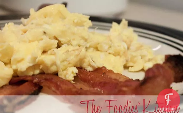 Bacon cristalizado de bordo (e Ovos Mexidos)