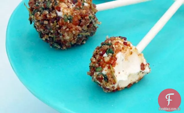 Queijo De Cabra Pops Com Ervas, Nozes E Bacon