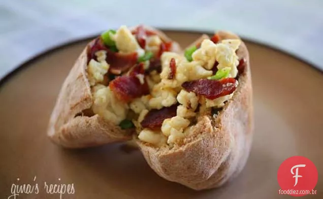 Sanduíche De Ovo E Bacon Sem Culpa