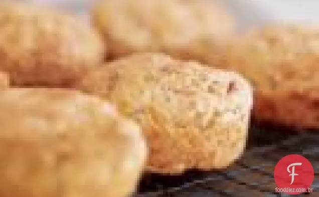 Cheddar-biscoitos de bacon