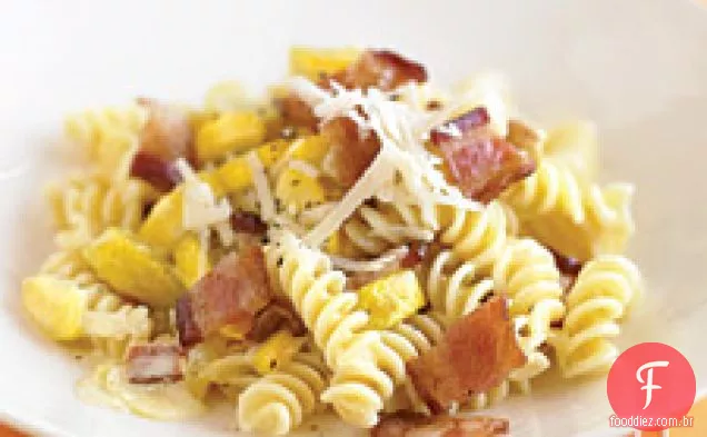 Fusilli Cremoso Com Abóbora Amarela E Bacon