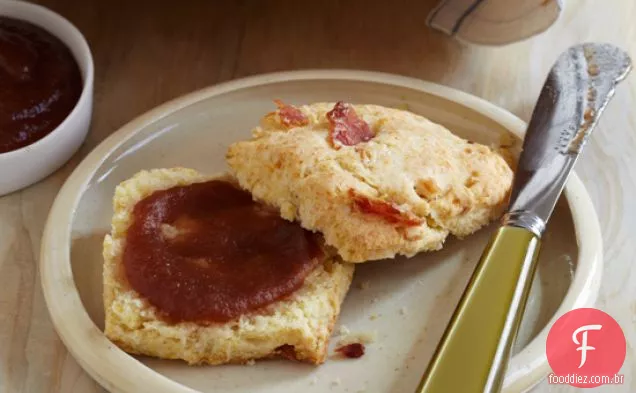 Biscoitos de Bacon com manteiga de maçã assada