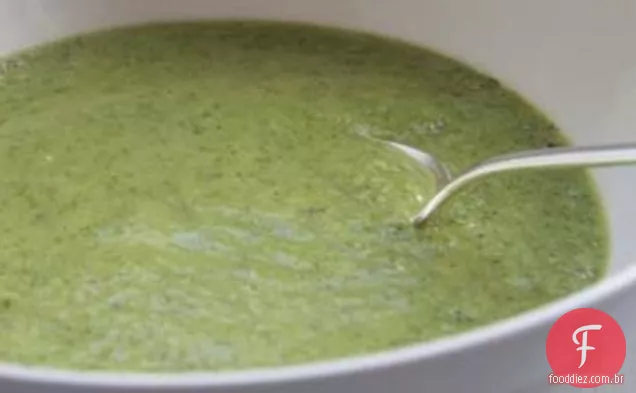 Sopa De Brócolis E Rúcula