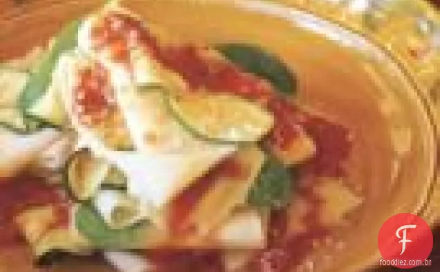 Macarrão Rasgado Com Abobrinha E Rúcula