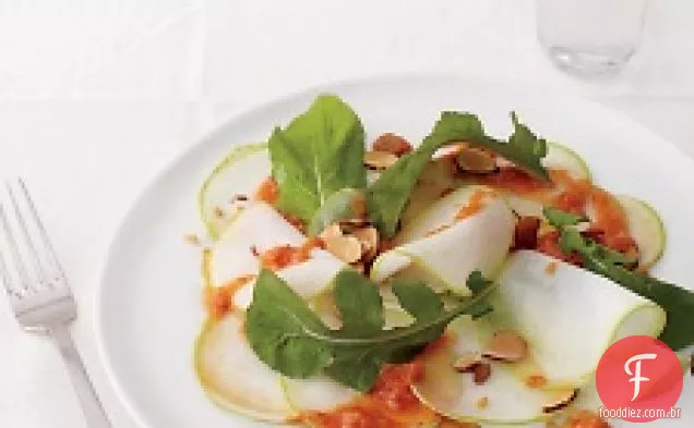 Salada Raspada De Couve-Rábano E Rúcula Com Alho Grosso E Frontão