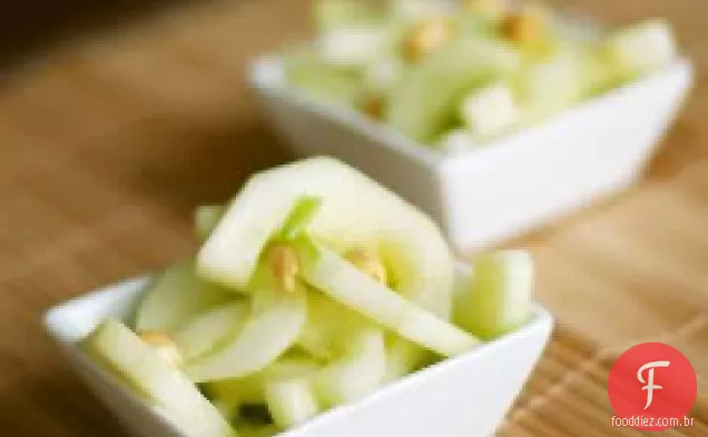 Salada De Pepino Com Molho De Vinagre De Arroz