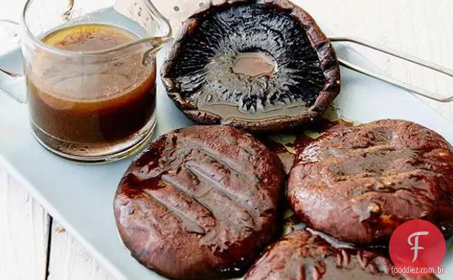 Cogumelos portobello grelhados com balsâmico
