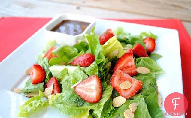 Salada De Vinagrete Balsâmico Morango