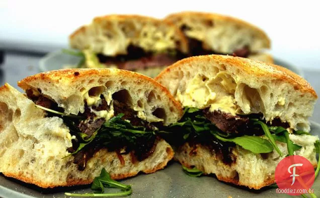 Sanduíches De Bife