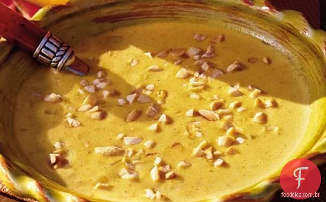 Creme de sopa de amendoim com curry