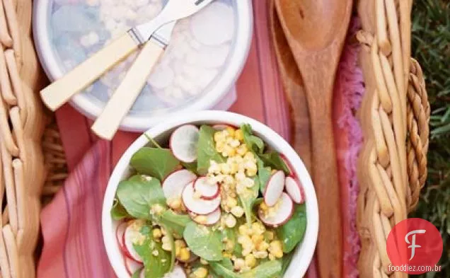 Salada de milho e rúcula
