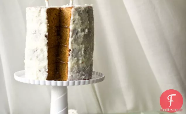 Bolo De Chá Tailandês Com Cobertura De Coco Creme