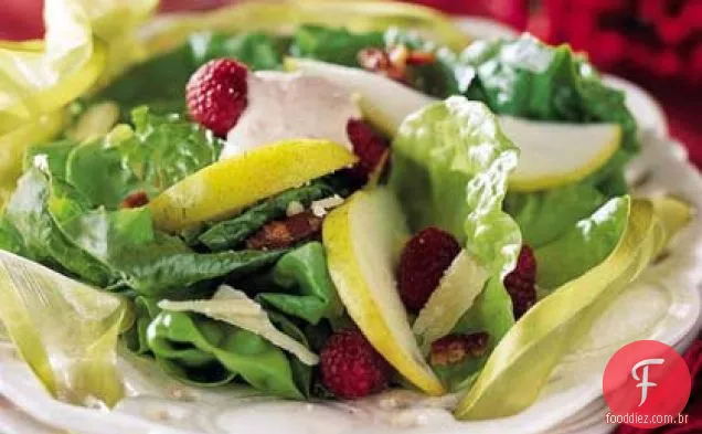 Salada de Pêra com Creme De Framboesa