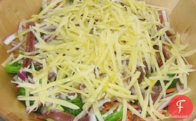 Salada de Ila com molho de alho limão