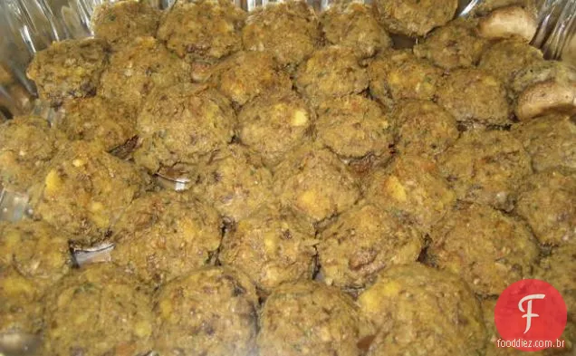 Salada de batata com iogurte e molho de mostarda
