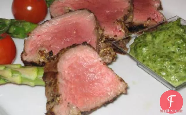 Filé de carne com Salsa Verde