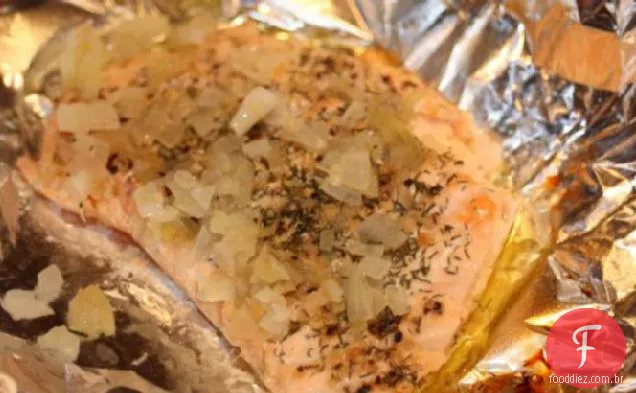 Salmão Assado Com Limão E Pimenta