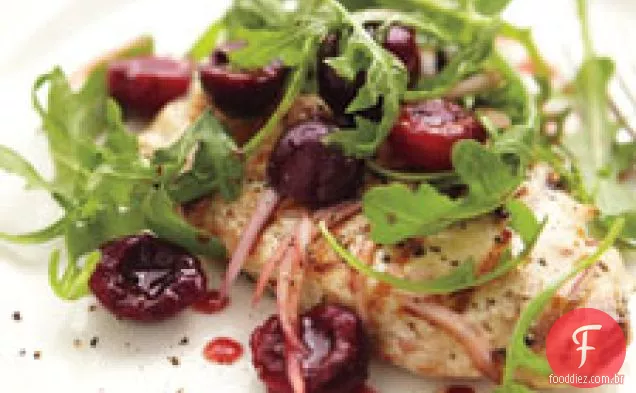 Frango Grelhado Com Cerejas, Chalotas E Rúcula